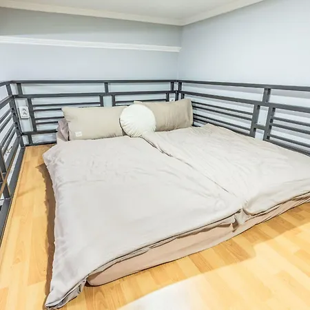 Washington-6 By Interhome